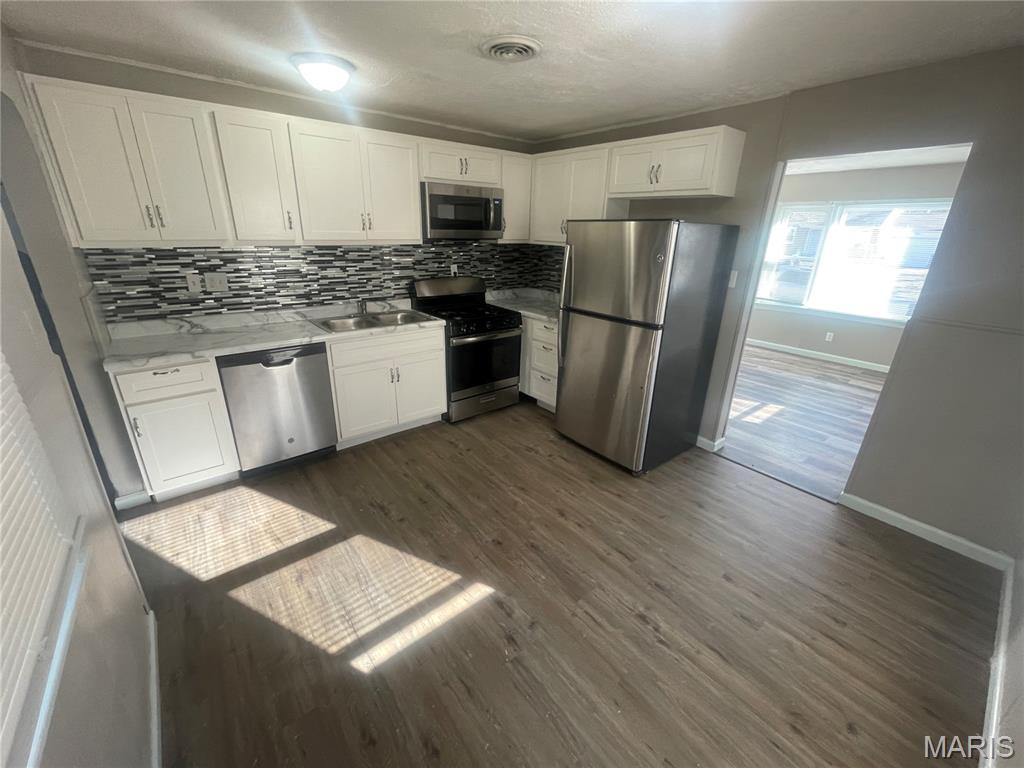 4507 Ashby Road Property Photo 8