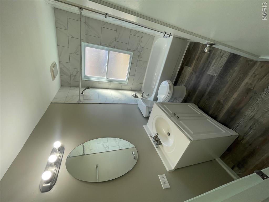 4507 Ashby Road Property Photo 13