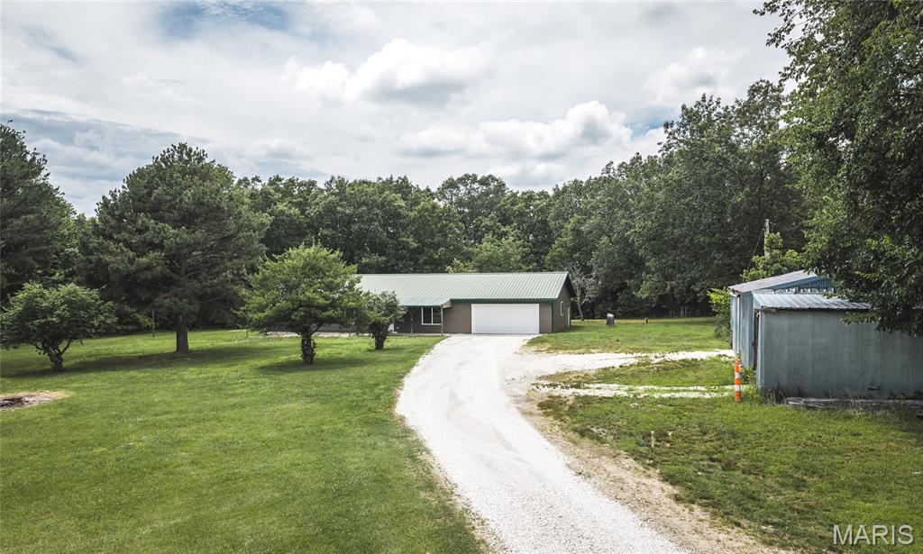 8107 State Highway 185 Property Photo 1