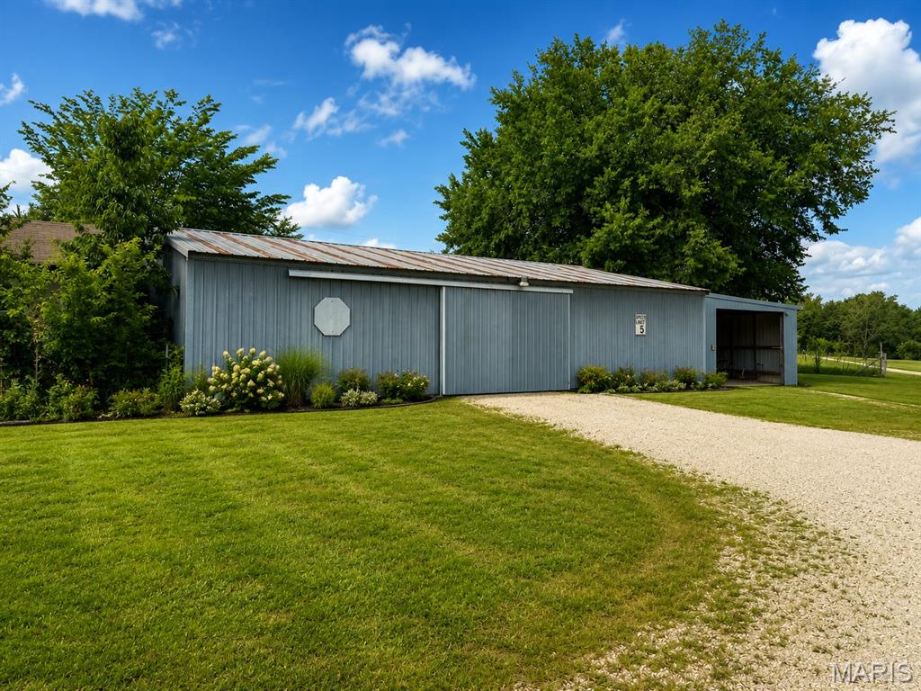8107 State Highway 185 Property Photo 4