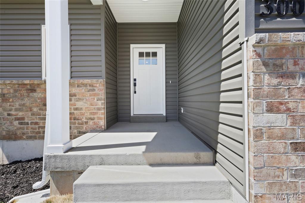 300 Vest Avenue Property Photo 4
