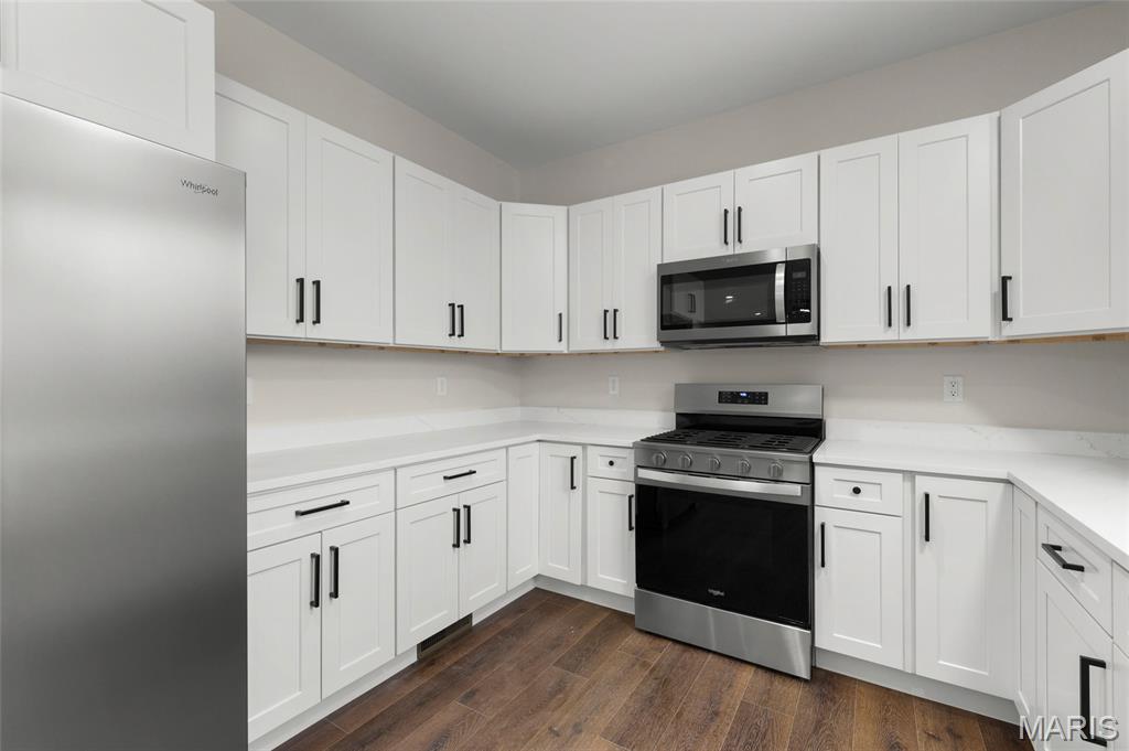 300 Vest Avenue Property Photo 11