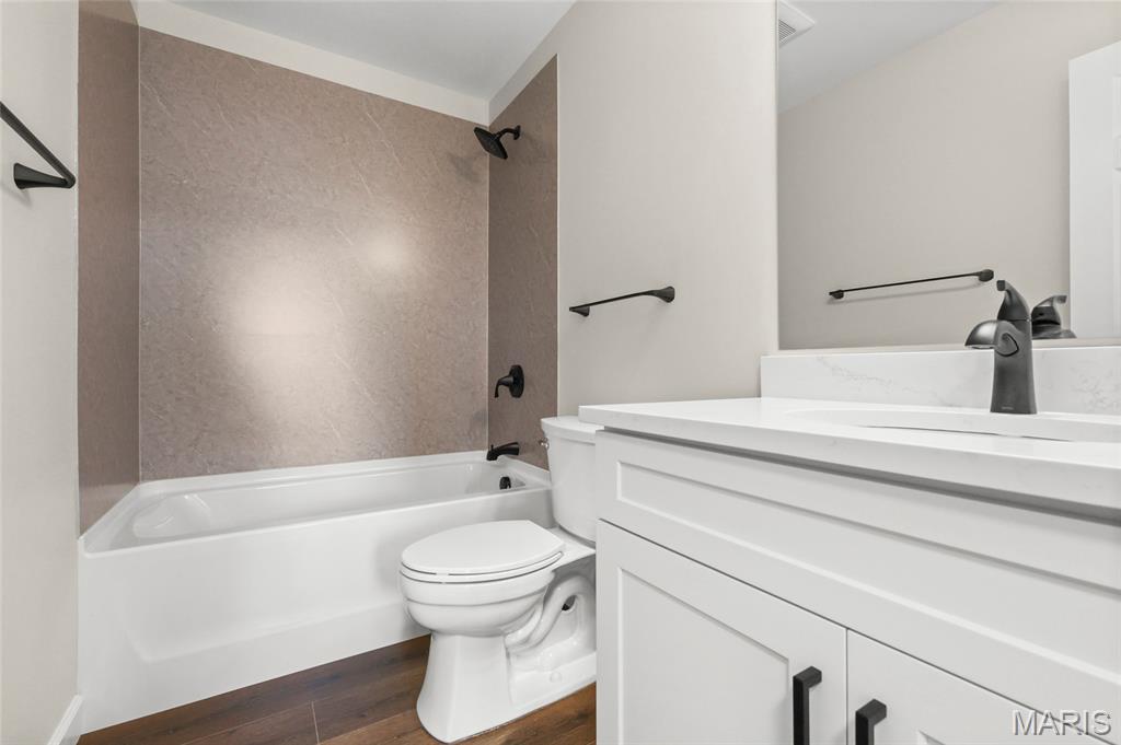 300 Vest Avenue Property Photo 29