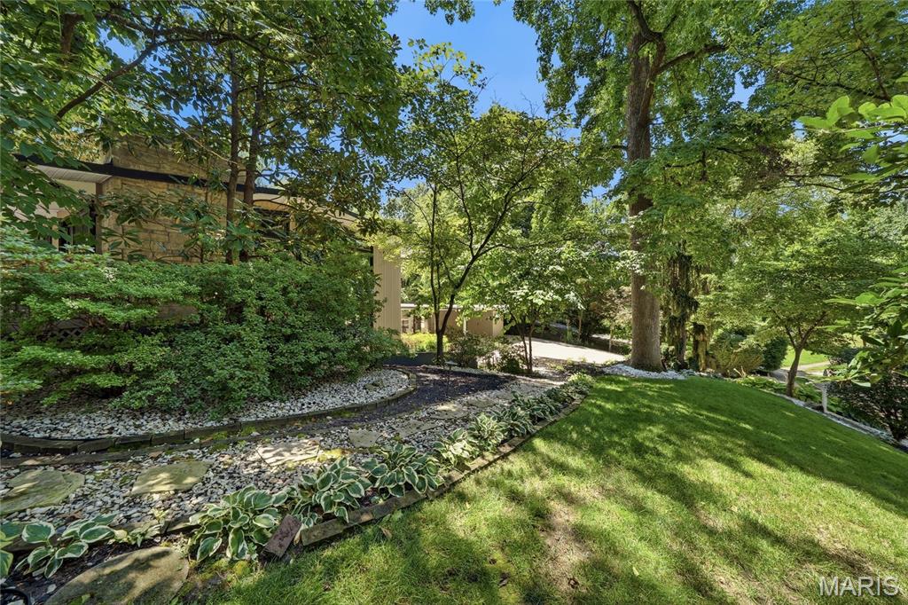 424 Belleview Avenue Property Photo 37
