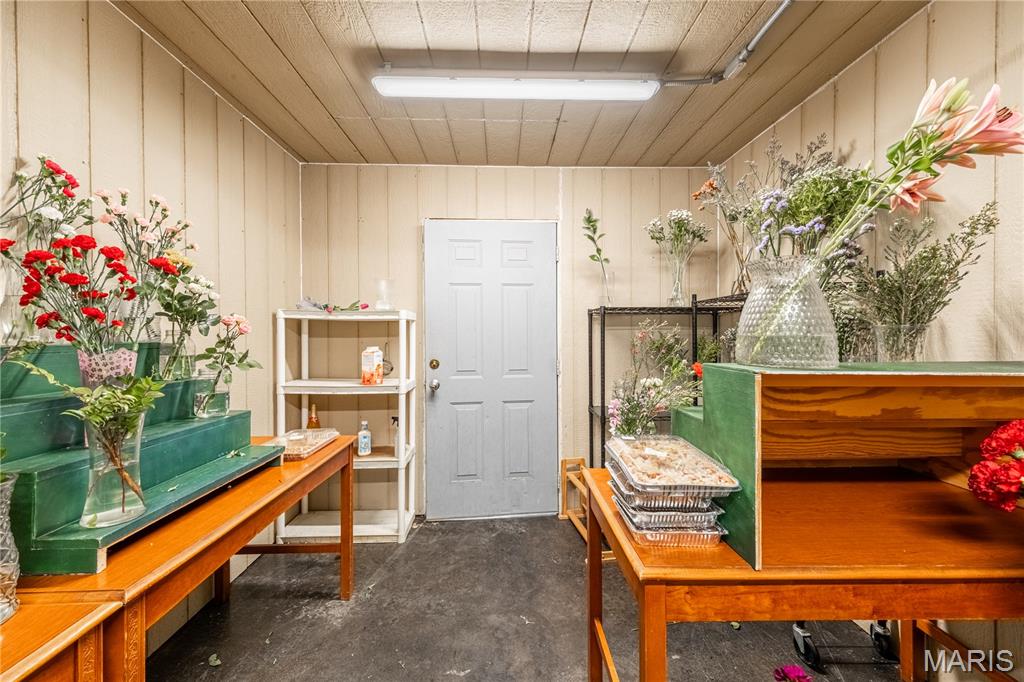 119 N Jackson Street Property Photo 32