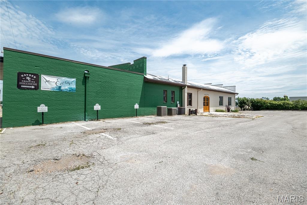 119 N Jackson Street Property Photo 37