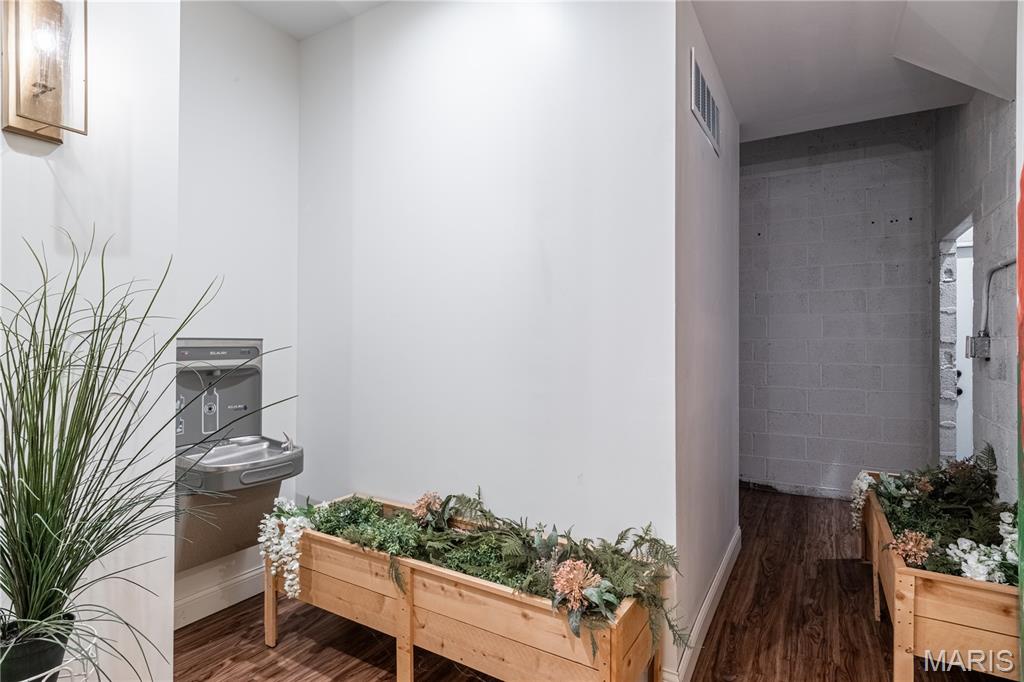 119 N Jackson Street Property Photo 43