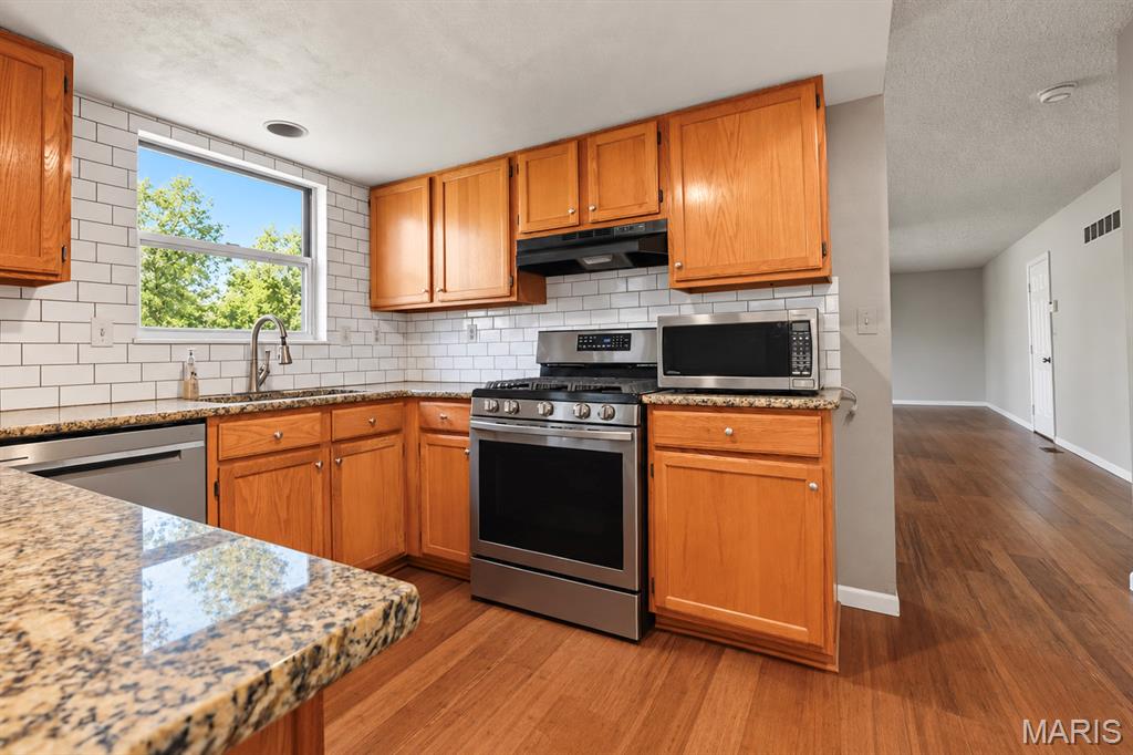 3511 Saint Martin Drive Property Photo 16