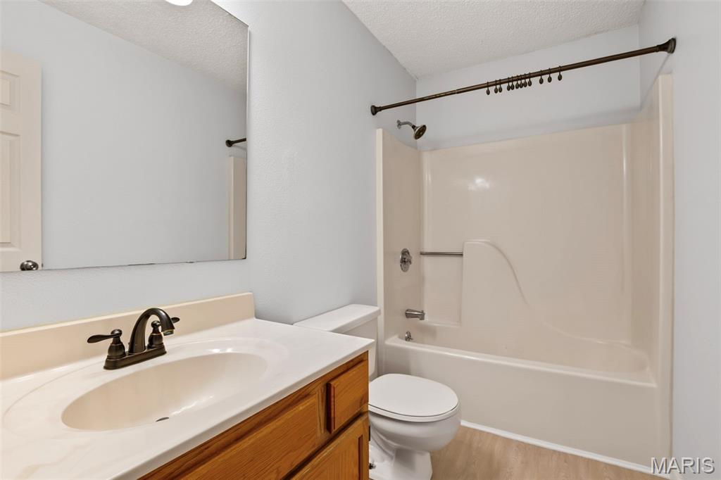 3511 Saint Martin Drive Property Photo 27