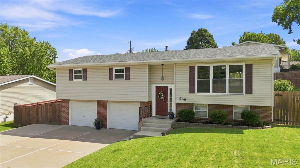 656 Nancy Drive Property Photo 1