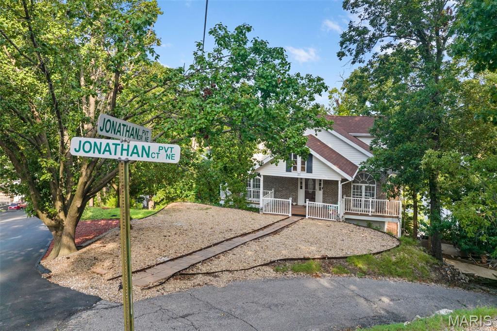 21 Jonathan Court Property Photo 3