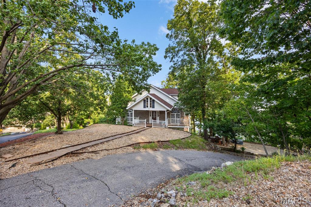 21 Jonathan Court Property Photo 5