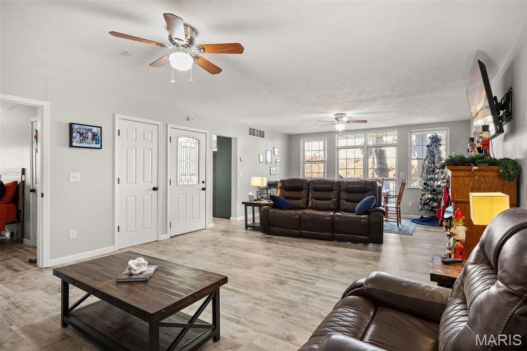 21 Jonathan Court Property Photo 26