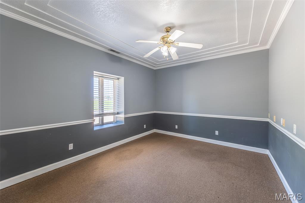 602 E Outer Road Property Photo 10