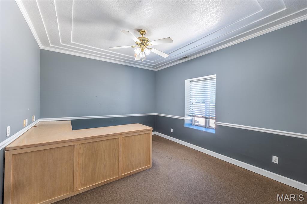 602 E Outer Road Property Photo 15