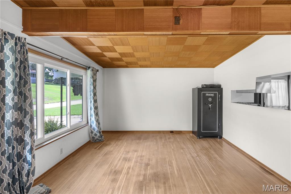 1131 Corinne Street Property Photo 16