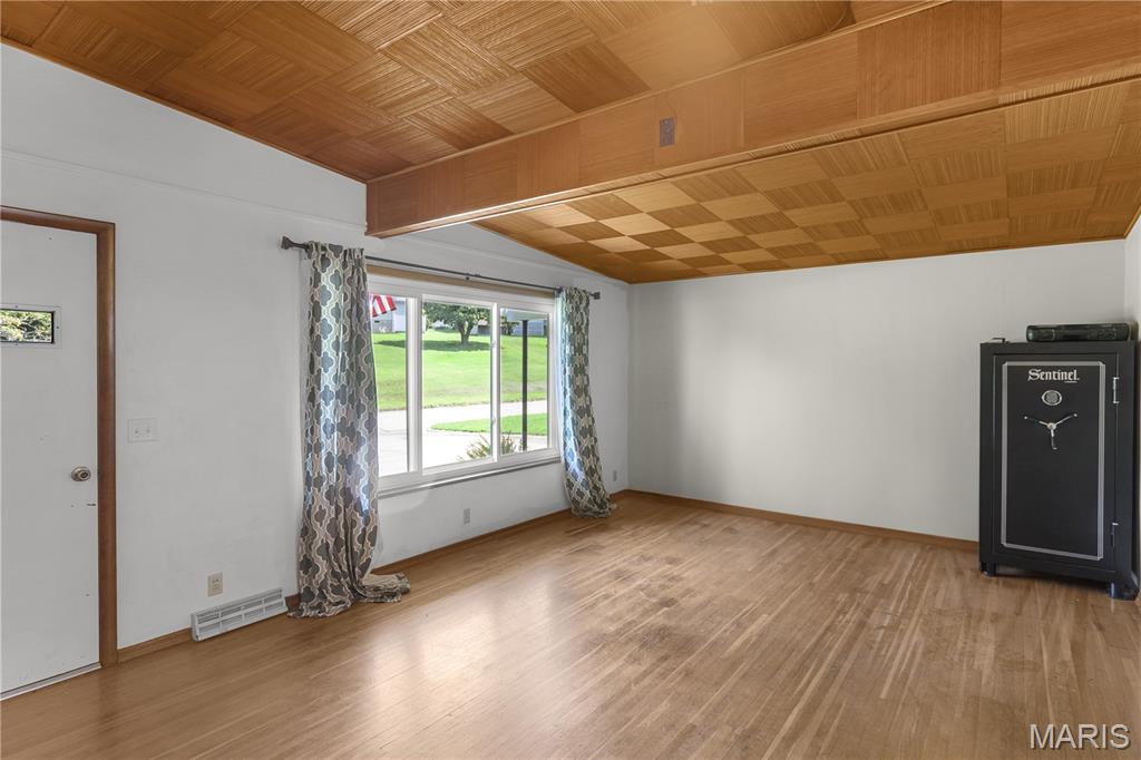 1131 Corinne Street Property Photo 17