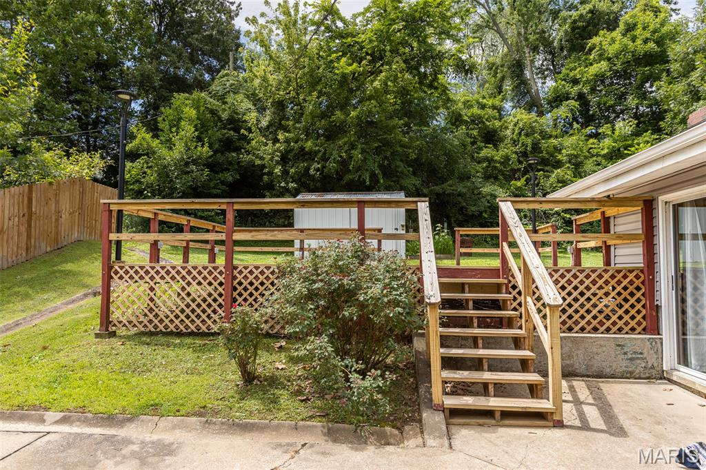 1131 Corinne Street Property Photo 25