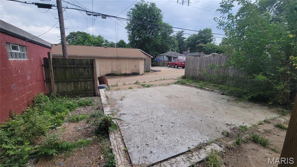 2202 Osage Street Property Photo 12