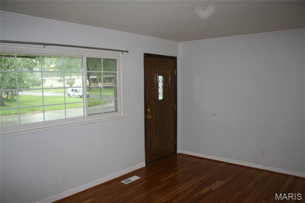 1060 Loveland Drive Property Photo 7