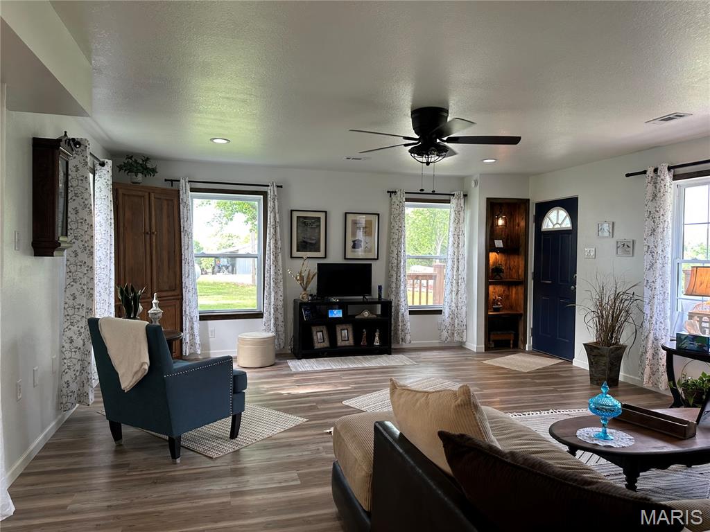 23454 Highway C Property Photo 15