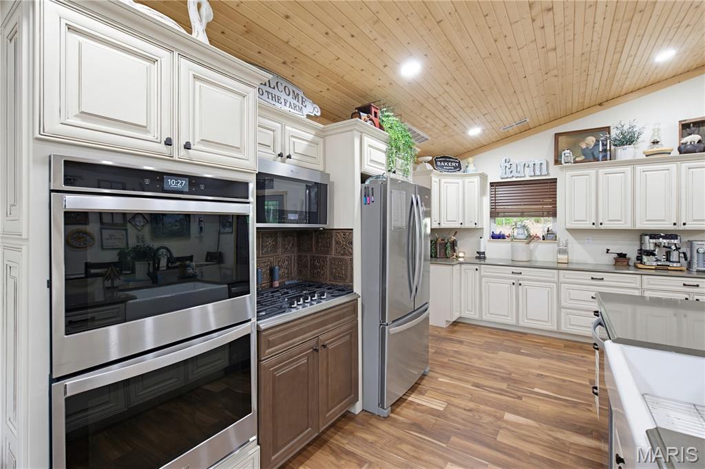 1371 Wayne 344 Property Photo 43