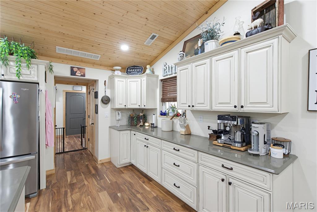 1371 Wayne 344 Property Photo 48