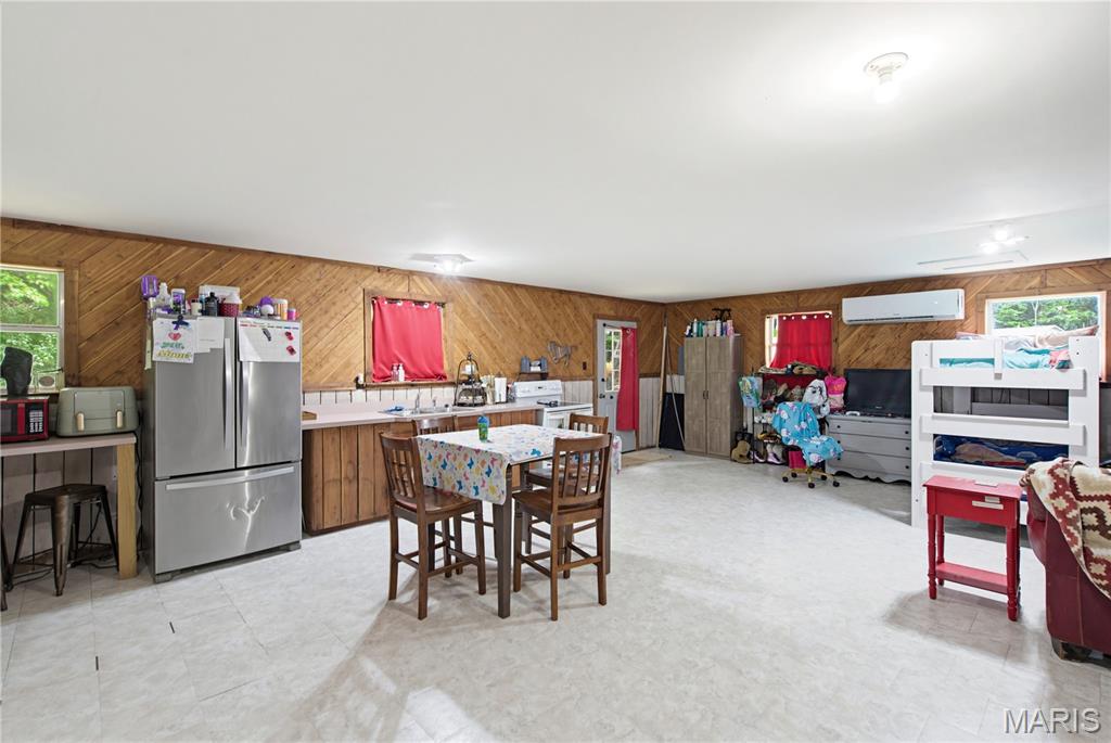 1371 Wayne 344 Property Photo 60
