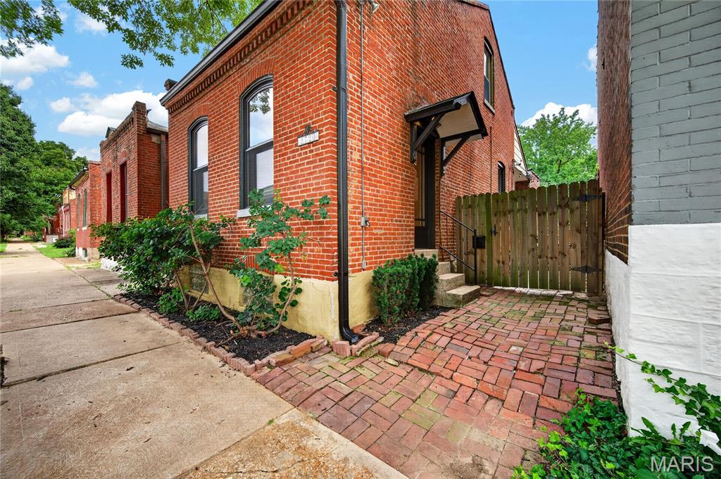 2720 Mcnair Avenue Property Photo 1