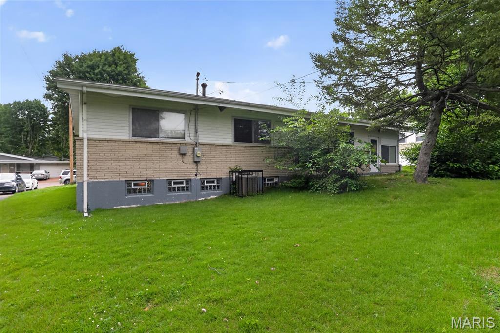 2262 Crandel Drive Property Photo 4