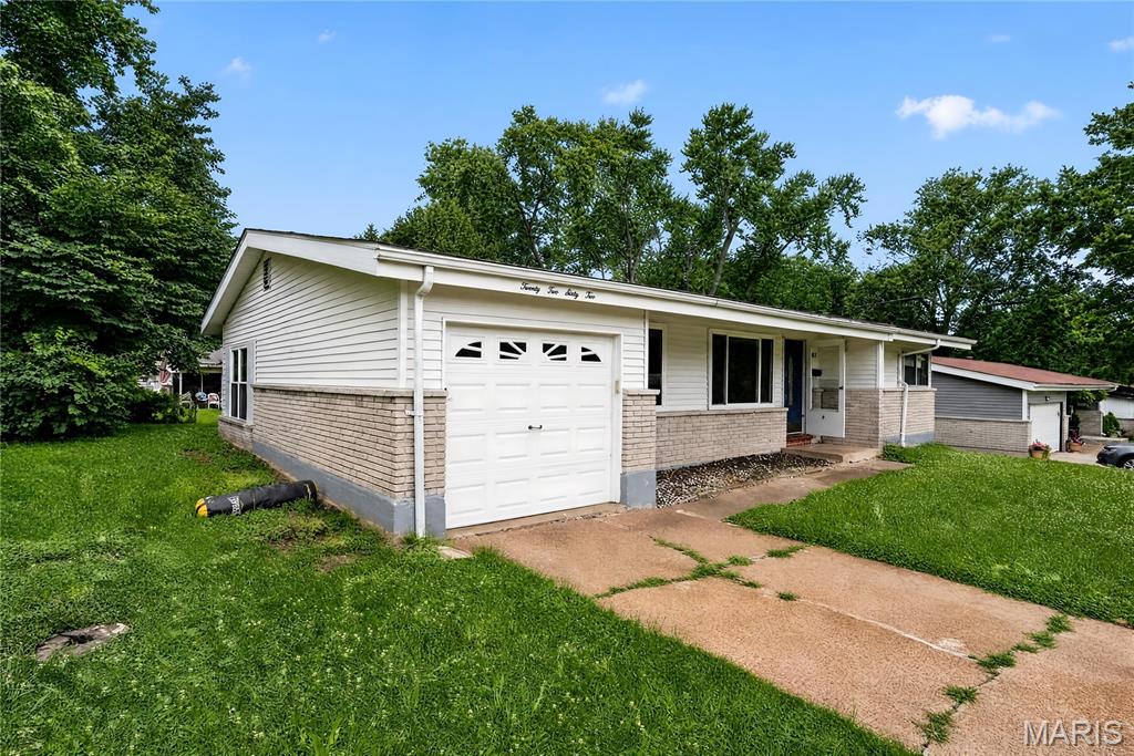 2262 Crandel Drive Property Photo 9