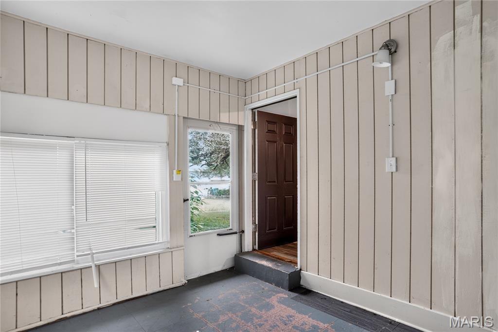 2262 Crandel Drive Property Photo 10
