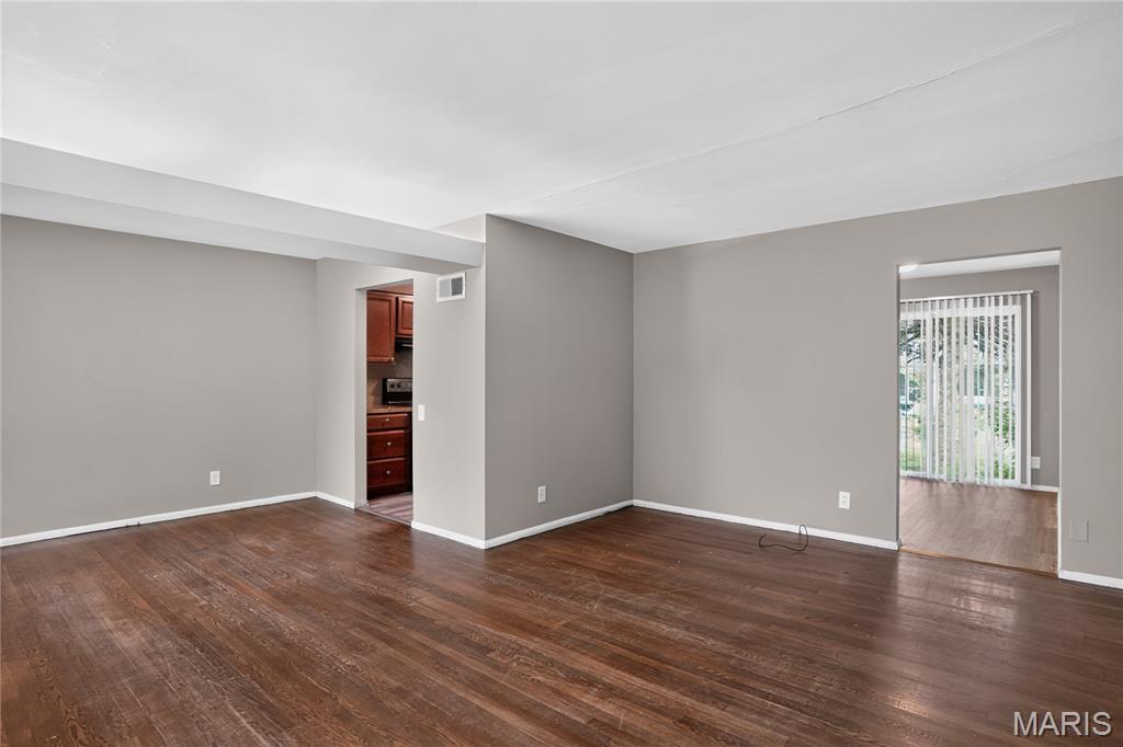 2262 Crandel Drive Property Photo 12