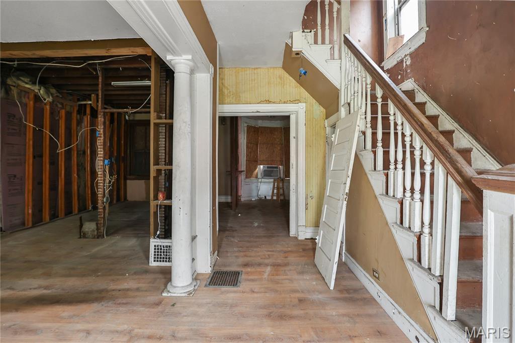 5960 Minerva Avenue Property Photo 2