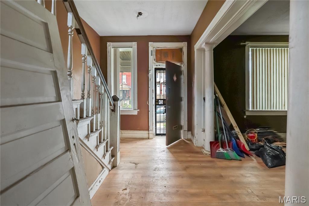 5960 Minerva Avenue Property Photo 8