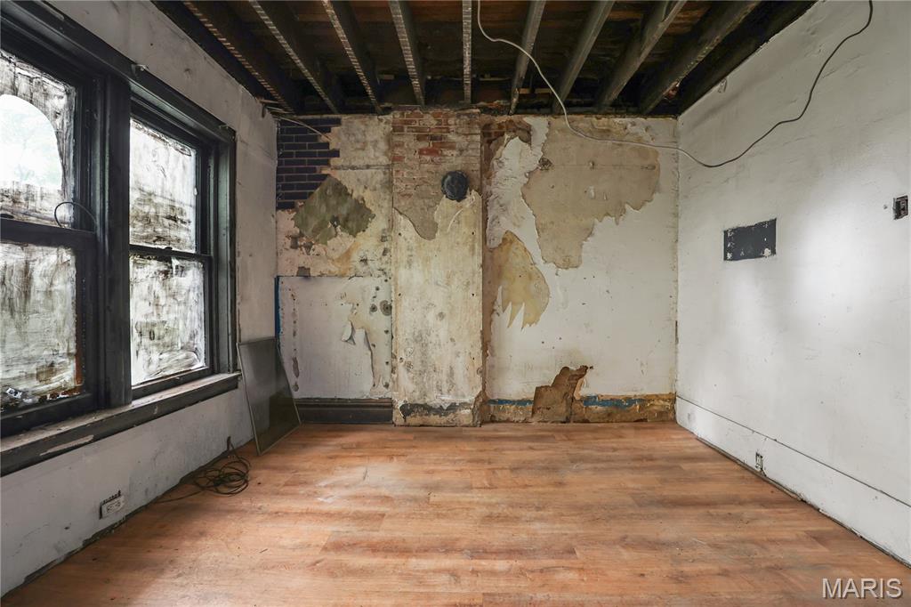 5960 Minerva Avenue Property Photo 11