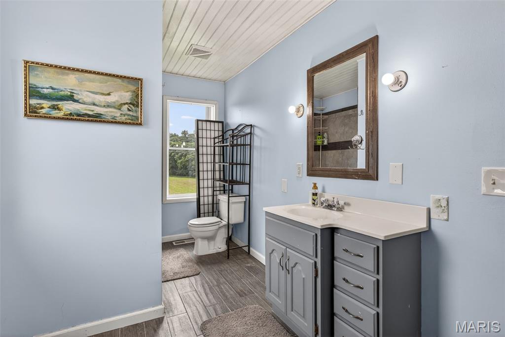 10635 State Route O Property Photo 47