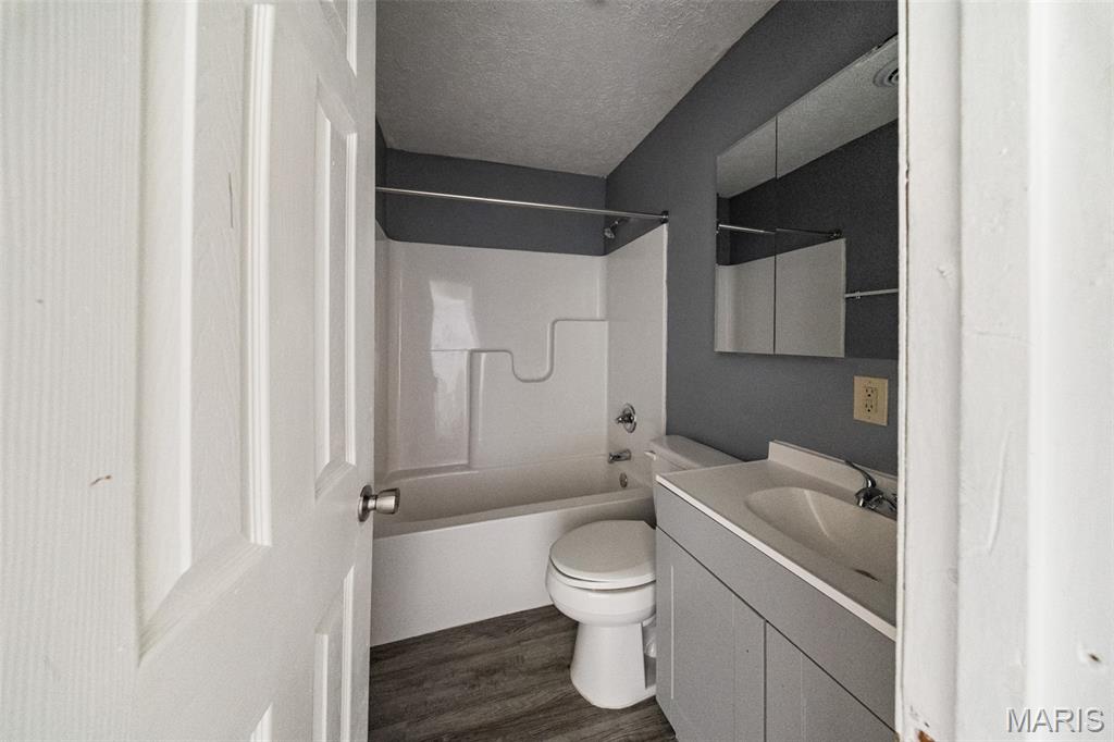15020 Hackney Drive Property Photo 12