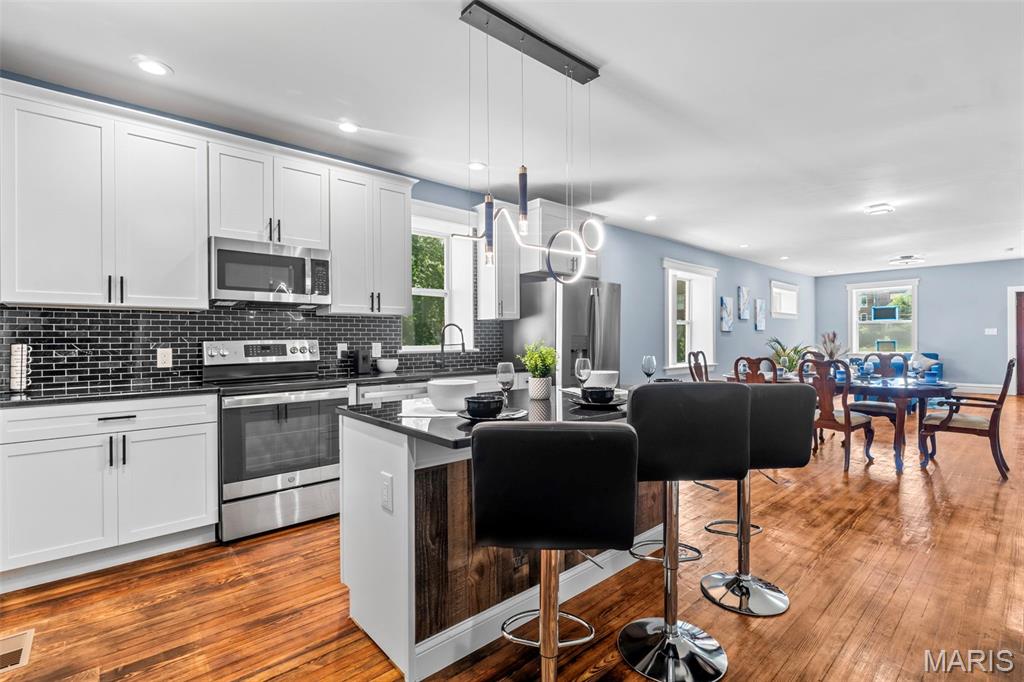 4224 California Avenue Property Photo 1