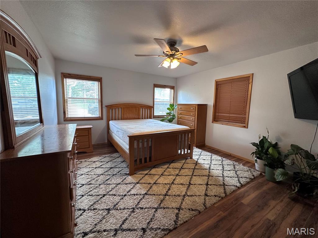 16393 Highway B Property Photo 10