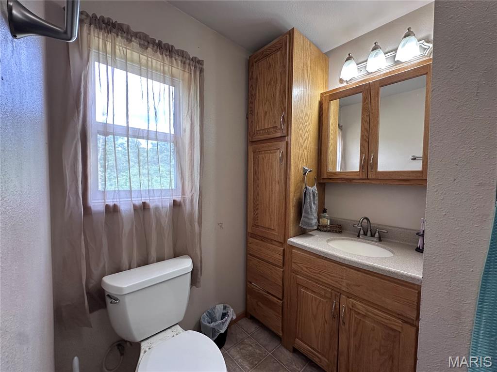 16393 Highway B Property Photo 16