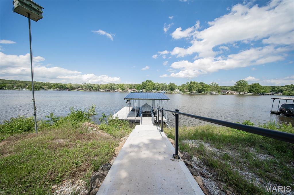 2000 Lakeshore Drive Property Photo 7