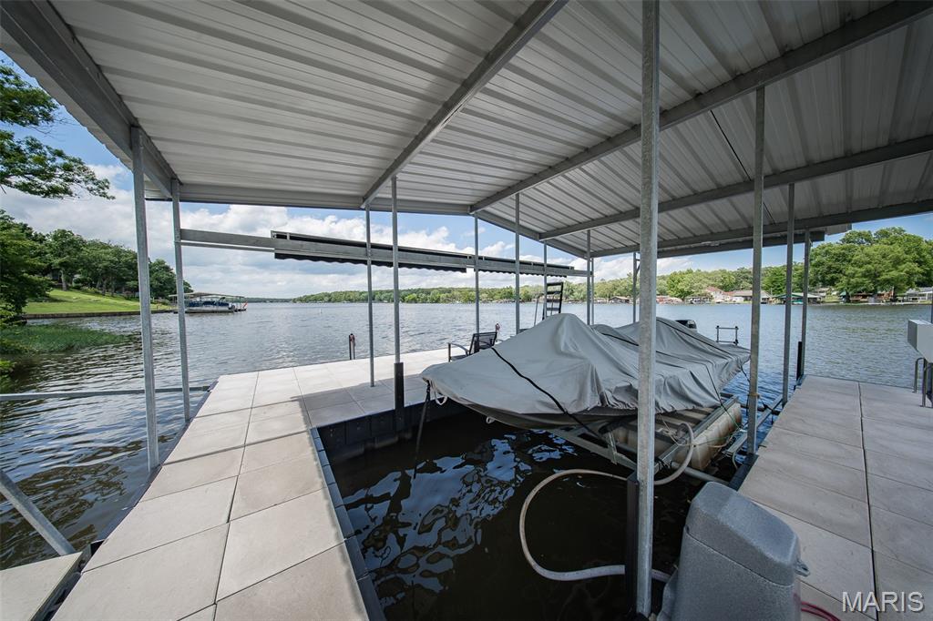 2000 Lakeshore Drive Property Photo 12
