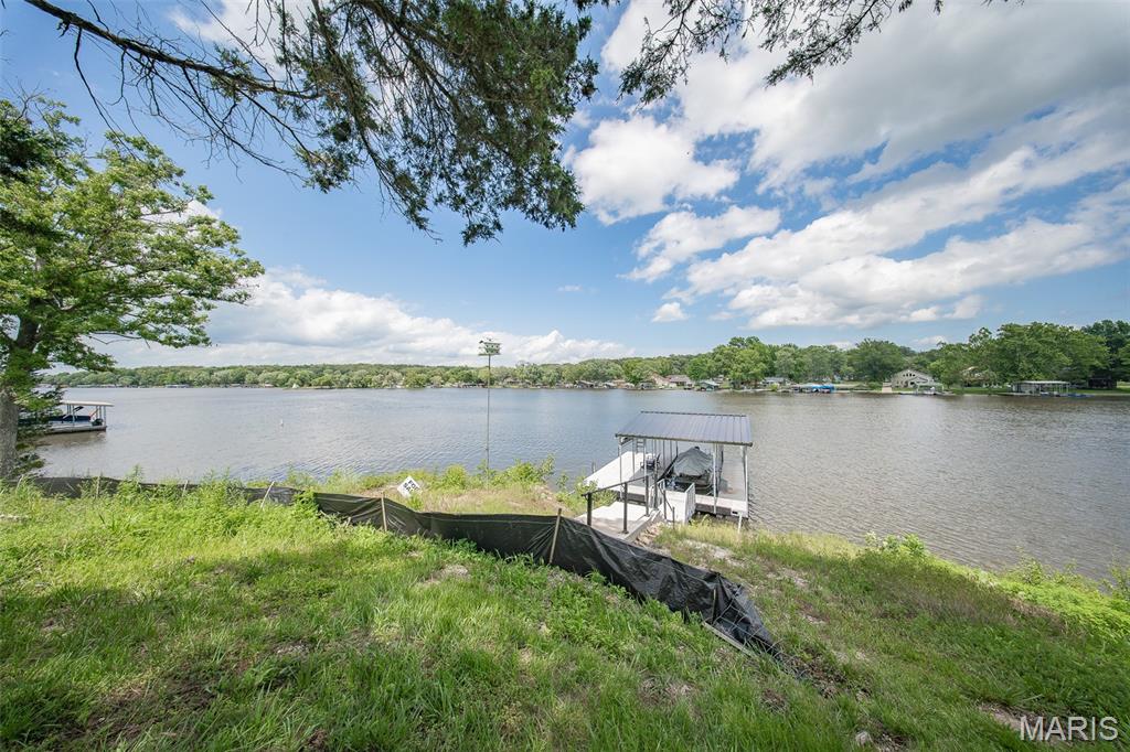 2000 Lakeshore Drive Property Photo 17