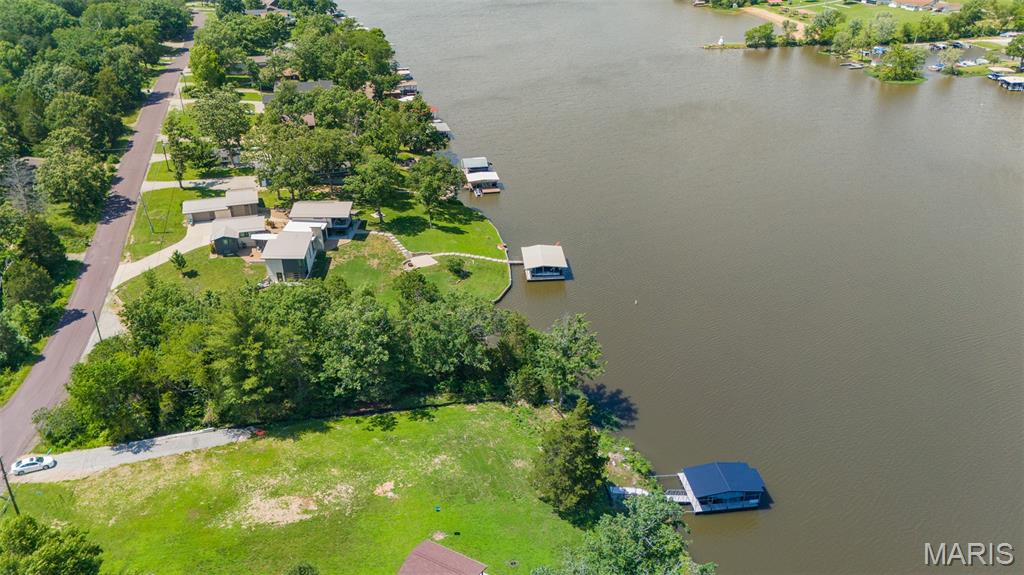 2000 Lakeshore Drive Property Photo 22