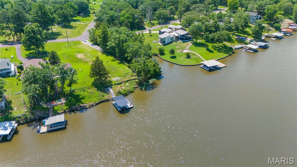 2000 Lakeshore Drive Property Photo 24