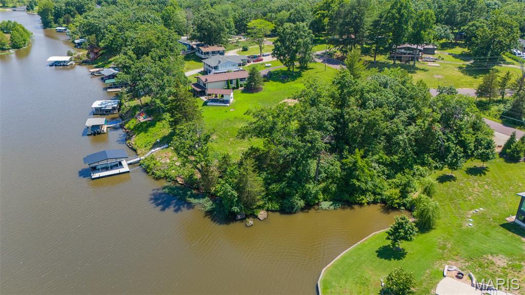2000 Lakeshore Drive Property Photo 26