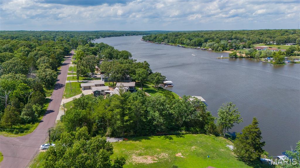 2000 Lakeshore Drive Property Photo 41