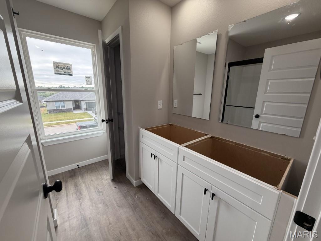 939 Holstein Property Photo 7