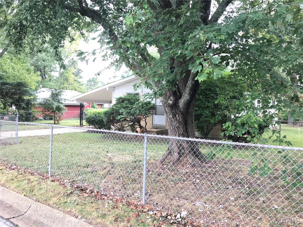 8 Redbud Lane Property Photo 2